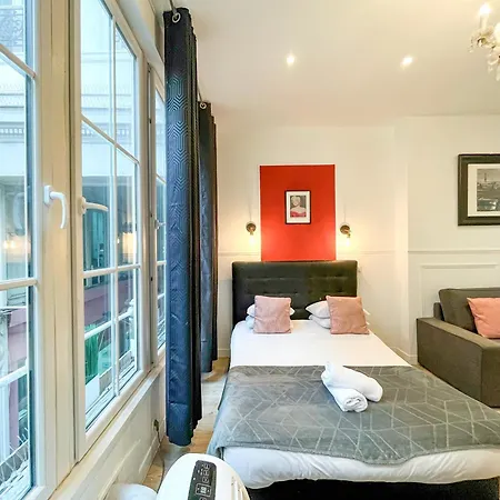 Urbanflat 55 - Triplex Marylin Monroe In A Historic Passage Appartement Parijs