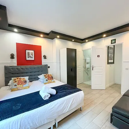 Urbanflat 55 - Triplex Marylin Monroe In A Historic Passage Parijs